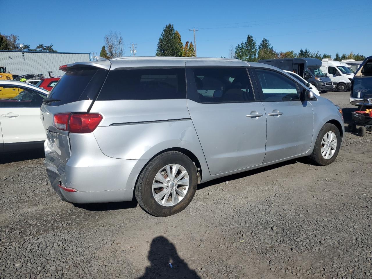 2015 KIA SEDONA