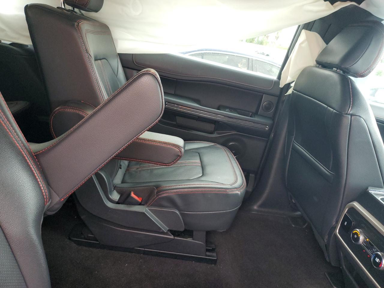 2022 FORD Expedition