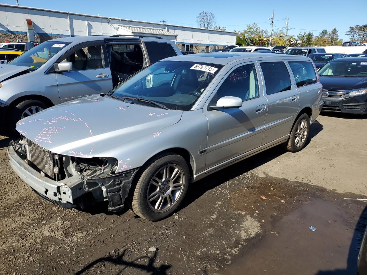 2006 VOLVO V70