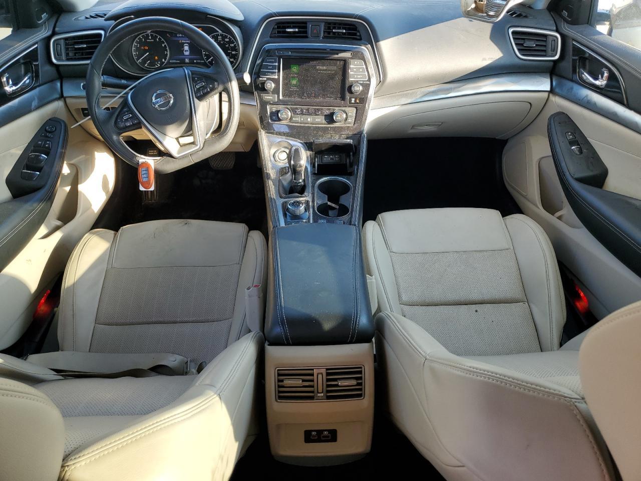 2019 NISSAN Maxima
