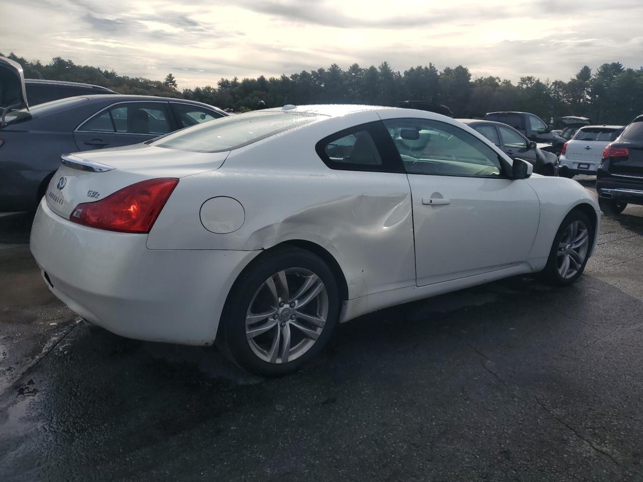 2009 INFINITI G37
