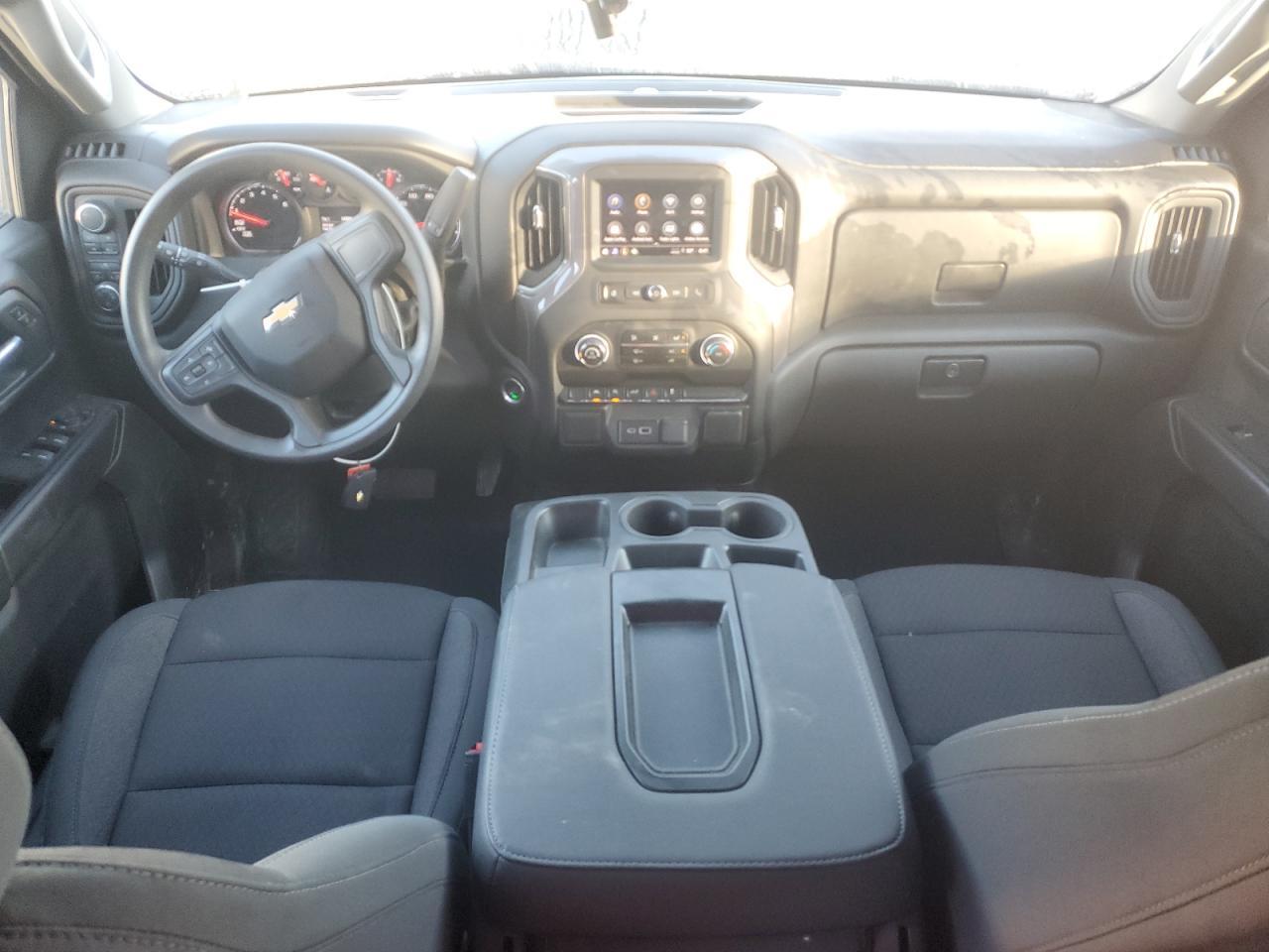 2023 CHEVROLET Silverado