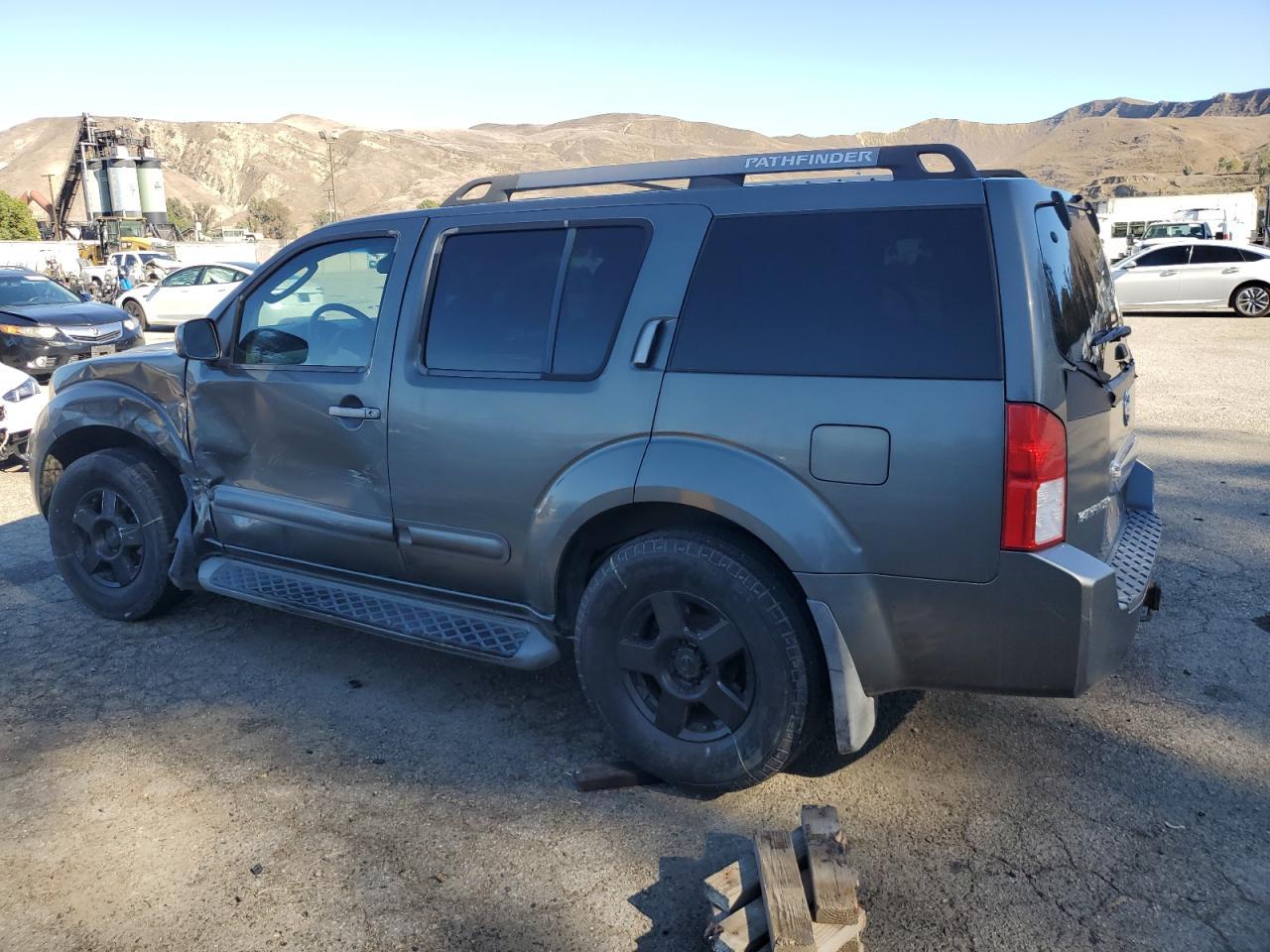 2005 NISSAN PATHFINDER