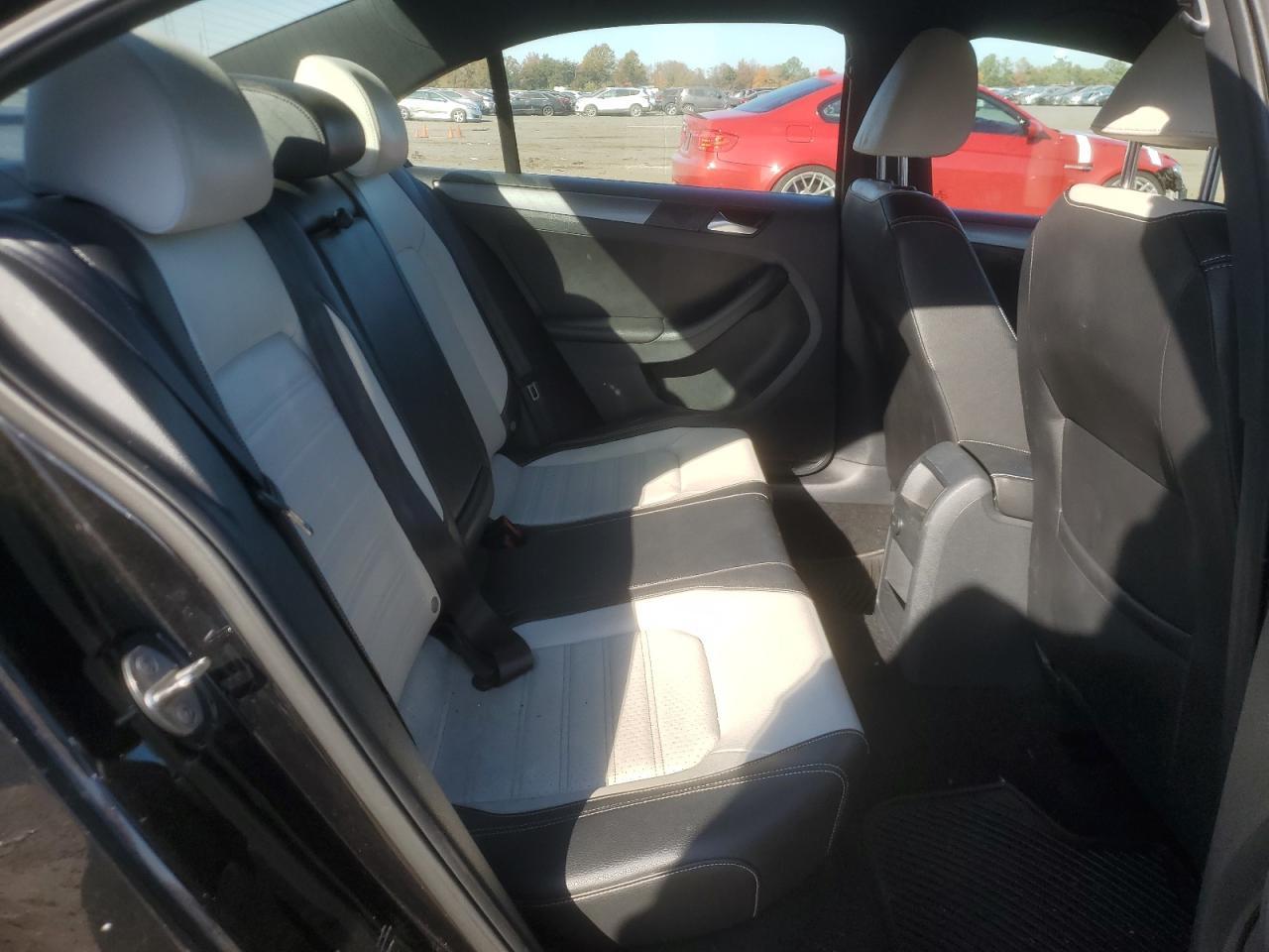 2016 VOLKSWAGEN JETTA