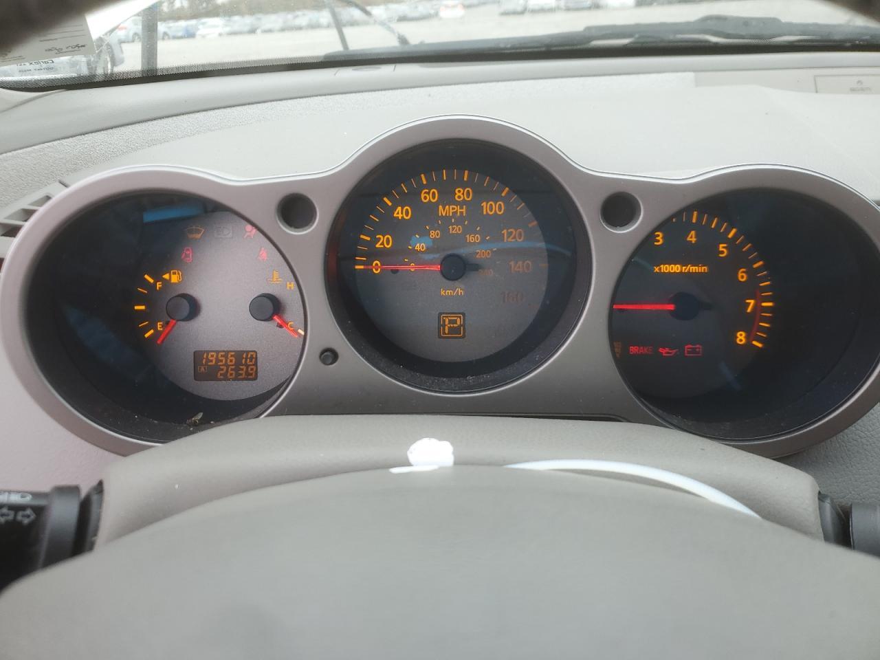 2004 NISSAN Maxima