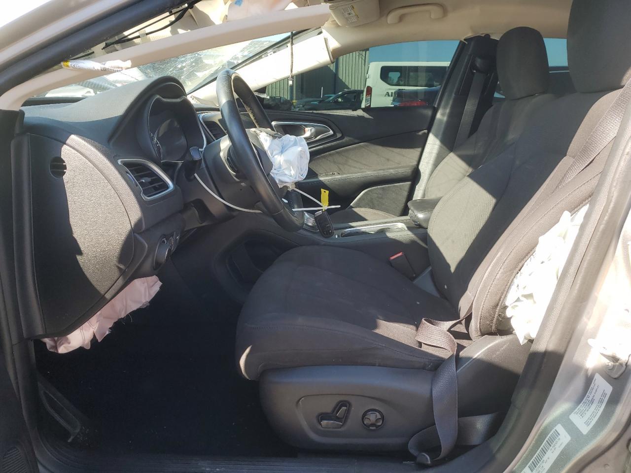 2015 CHRYSLER 200