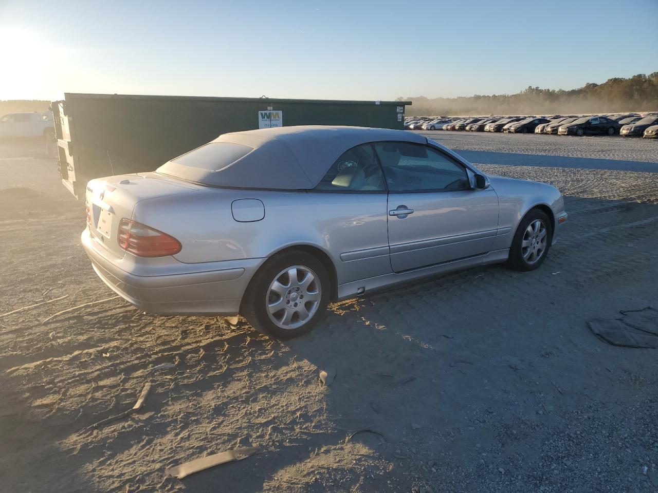 2001 MERCEDES-BENZ Clk-Class