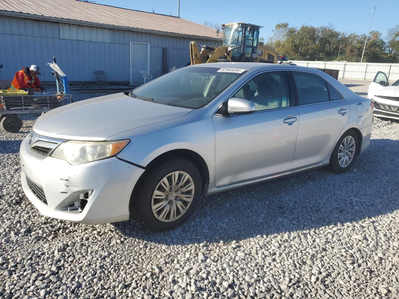 2014 TOYOTA CAMRY