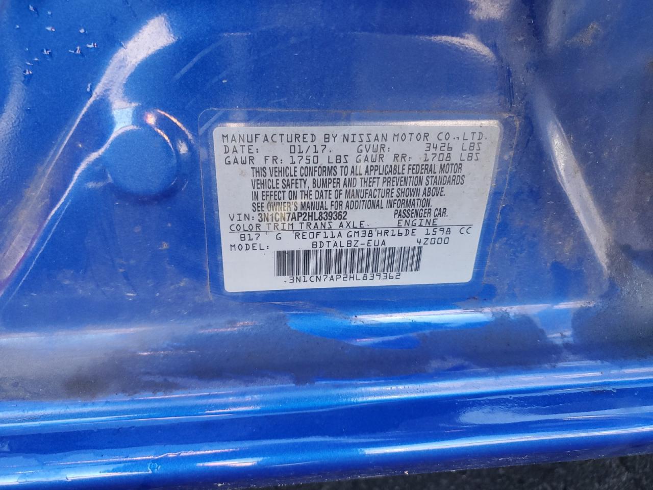 2017 NISSAN VERSA