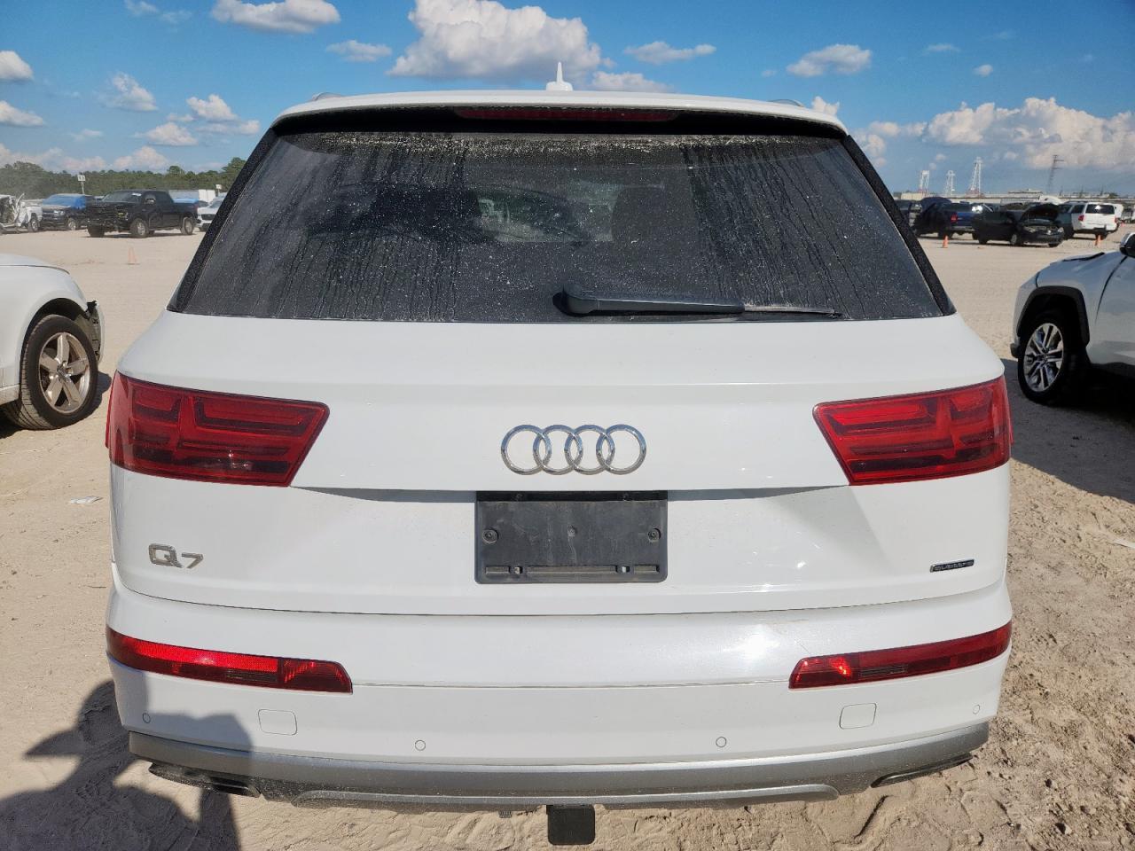 2017 AUDI Q7