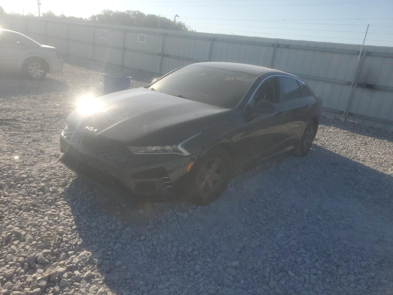 2022 KIA K5