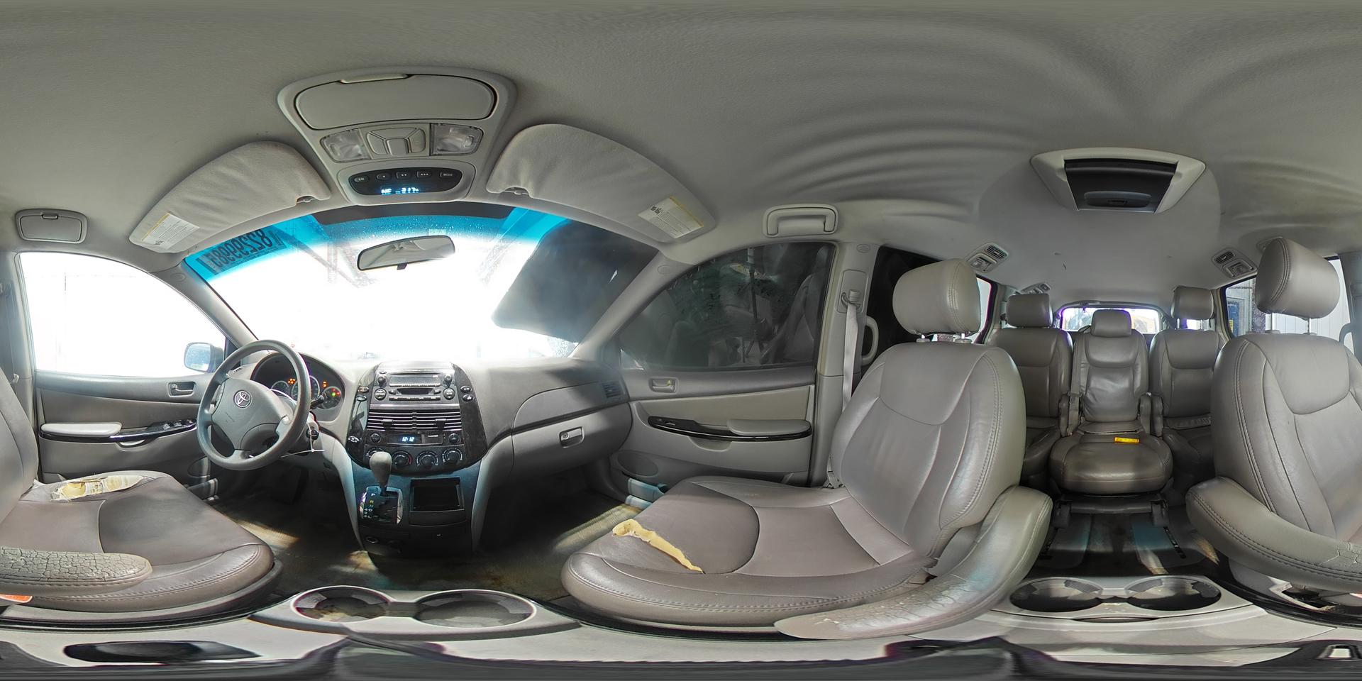 2005 TOYOTA SIENNA
