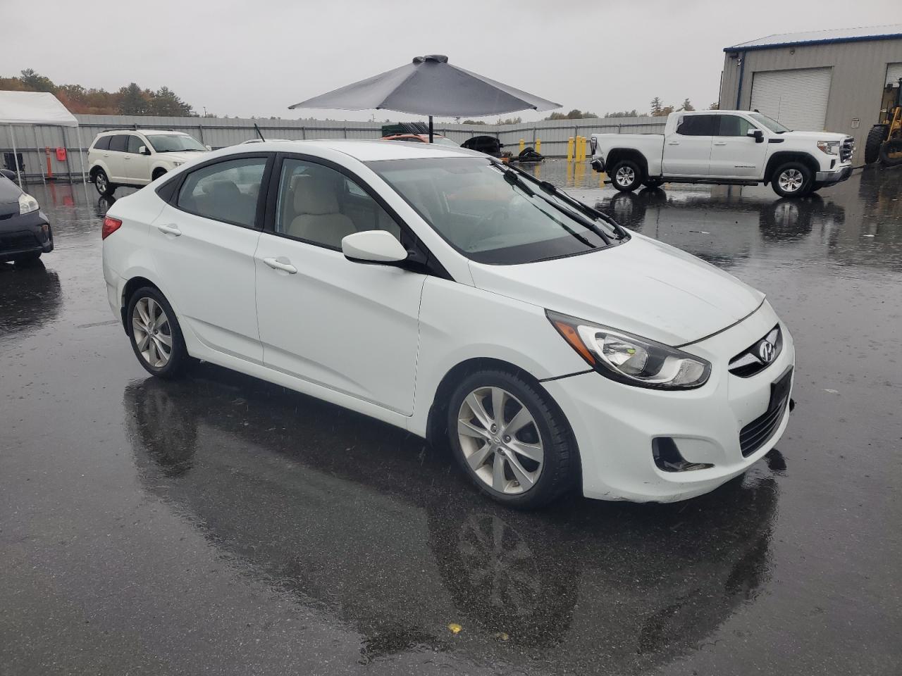 2013 HYUNDAI ACCENT