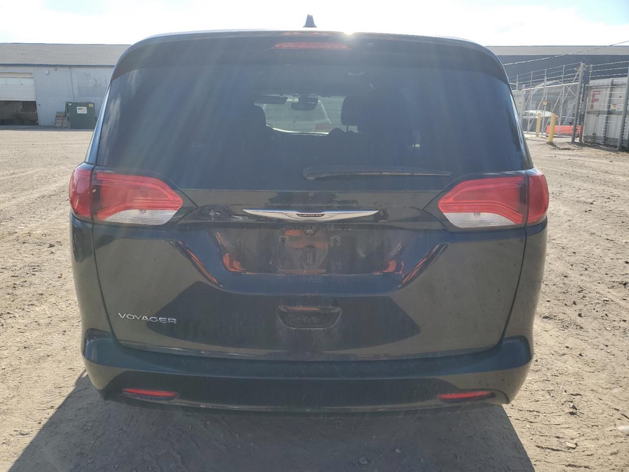 2023 CHRYSLER Voyager