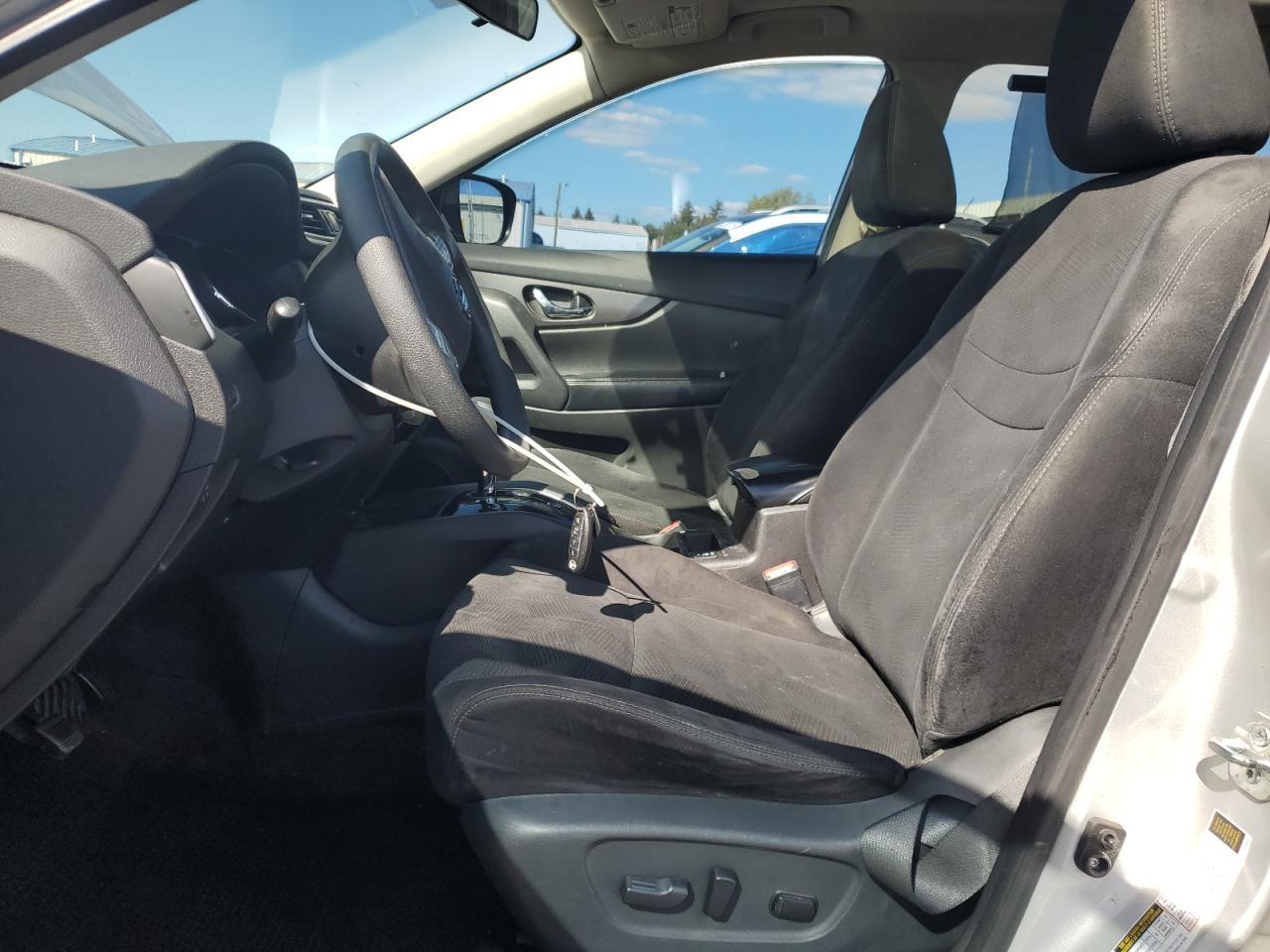2015 NISSAN ROGUE