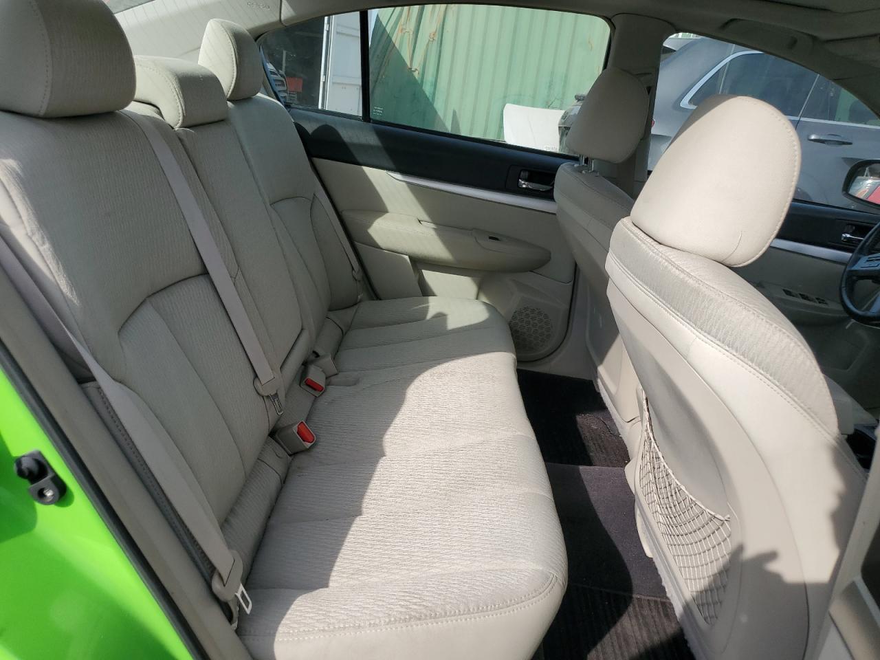 2010 SUBARU Legacy