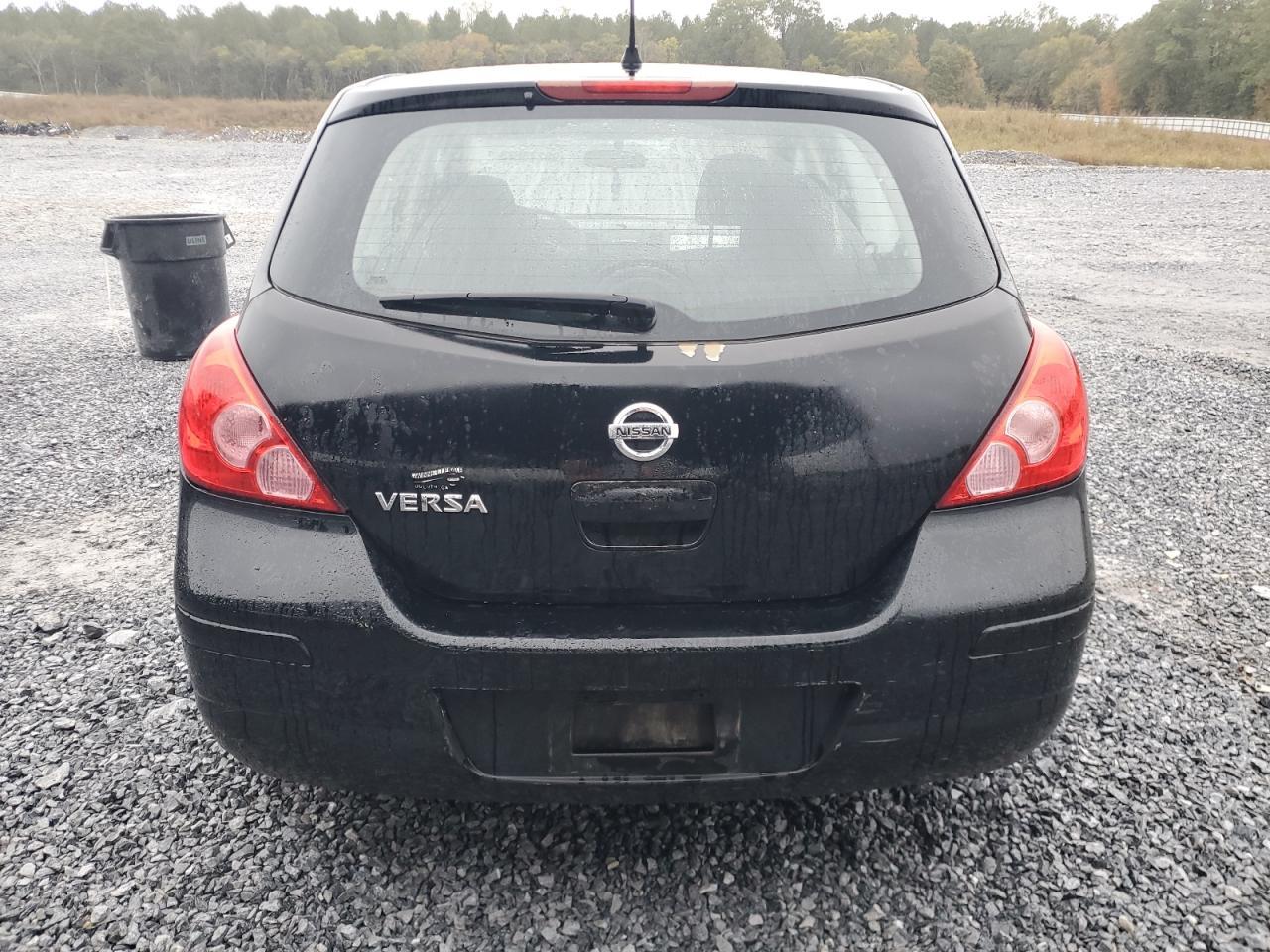 2011 NISSAN VERSA
