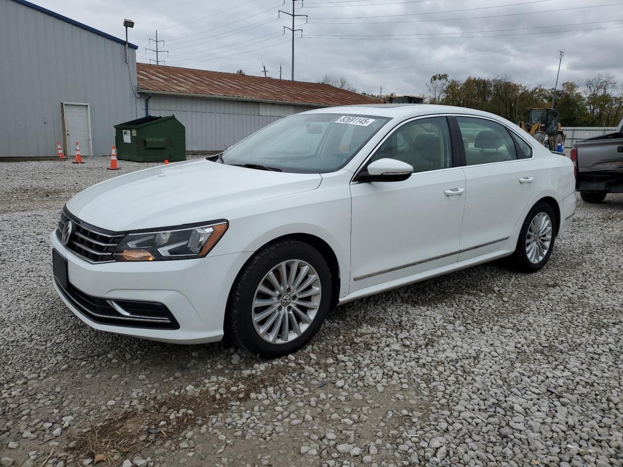 2017 VOLKSWAGEN Passat