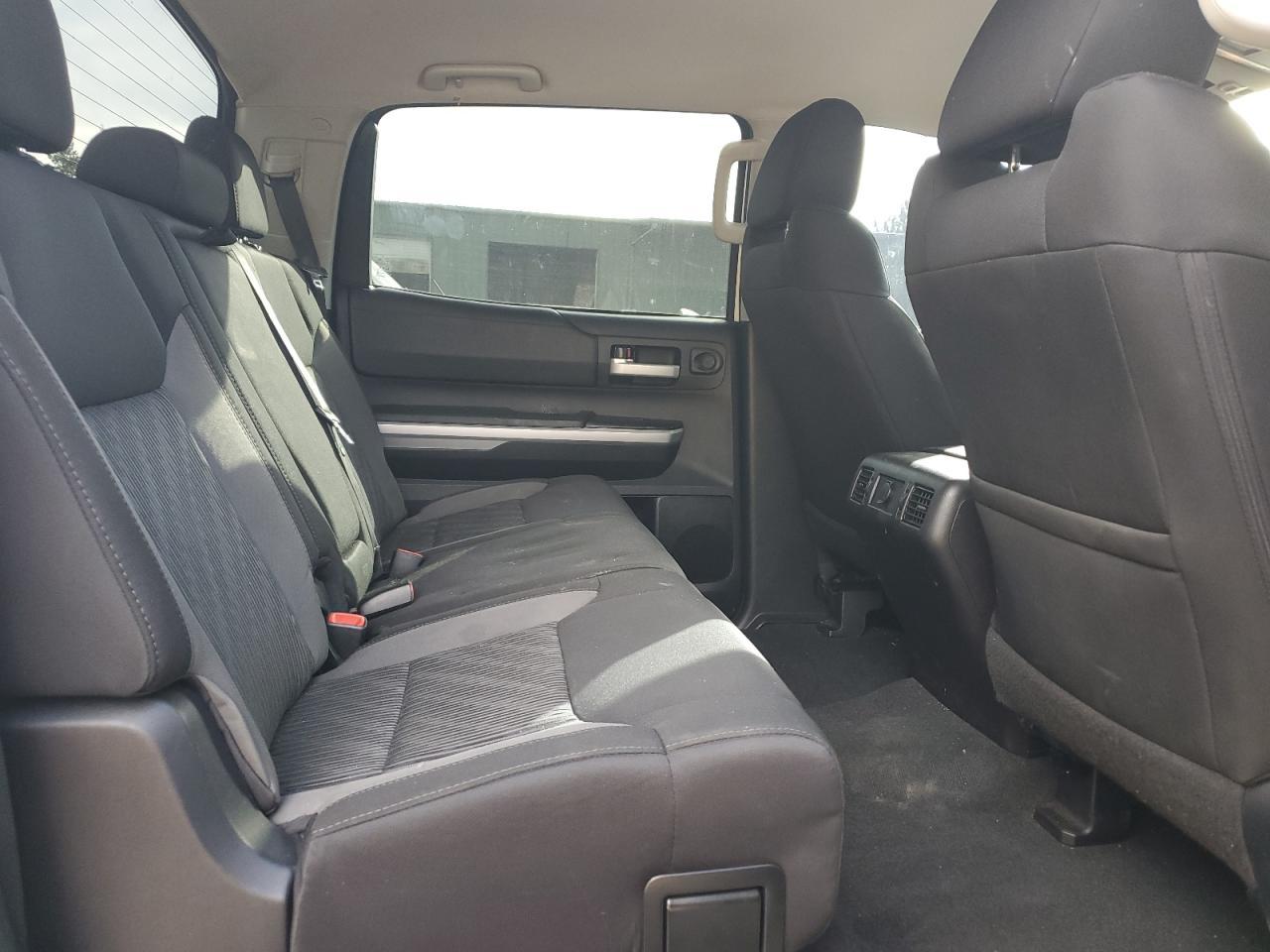 2016 TOYOTA TUNDRA