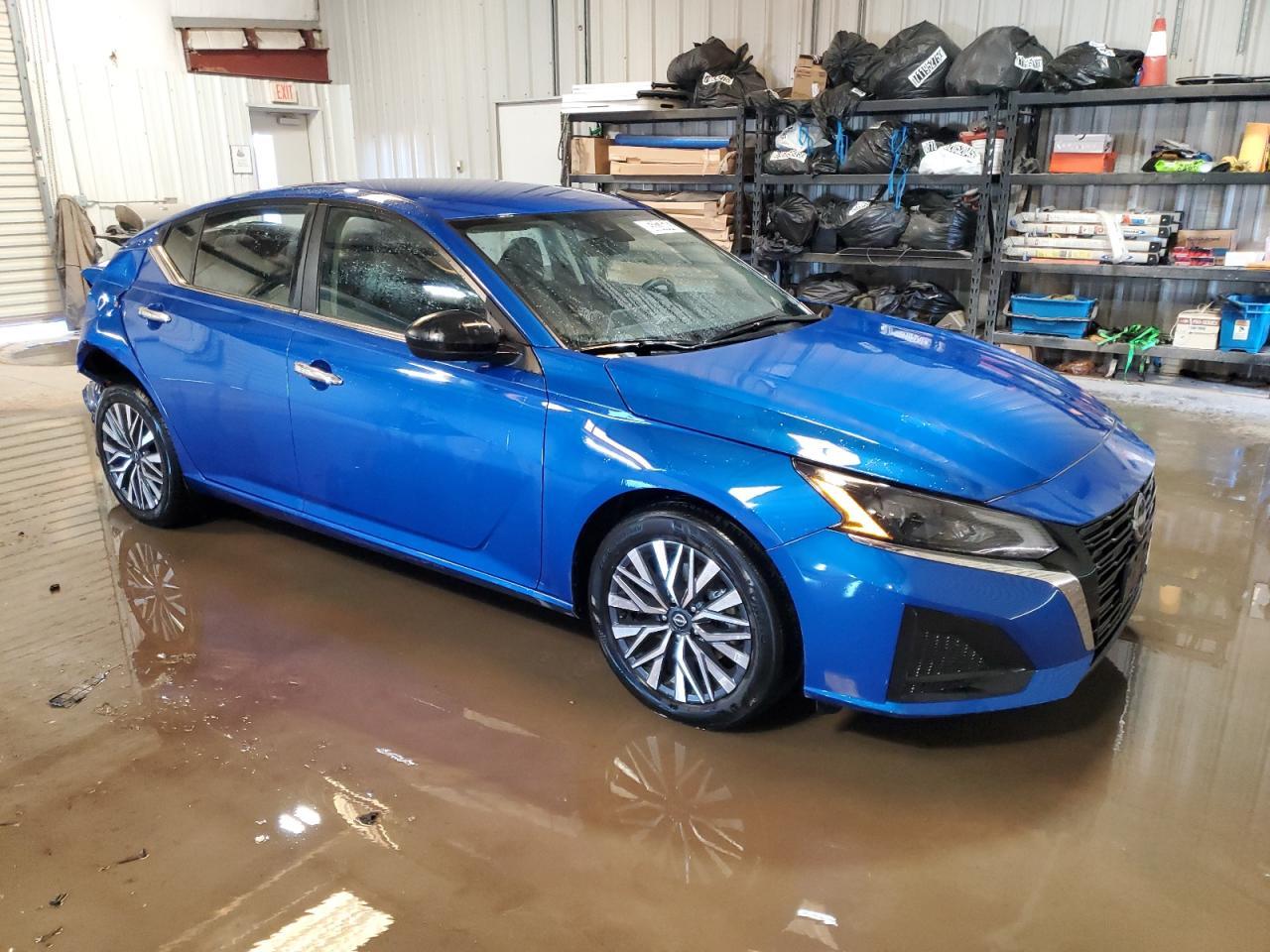 2025 NISSAN ALTIMA