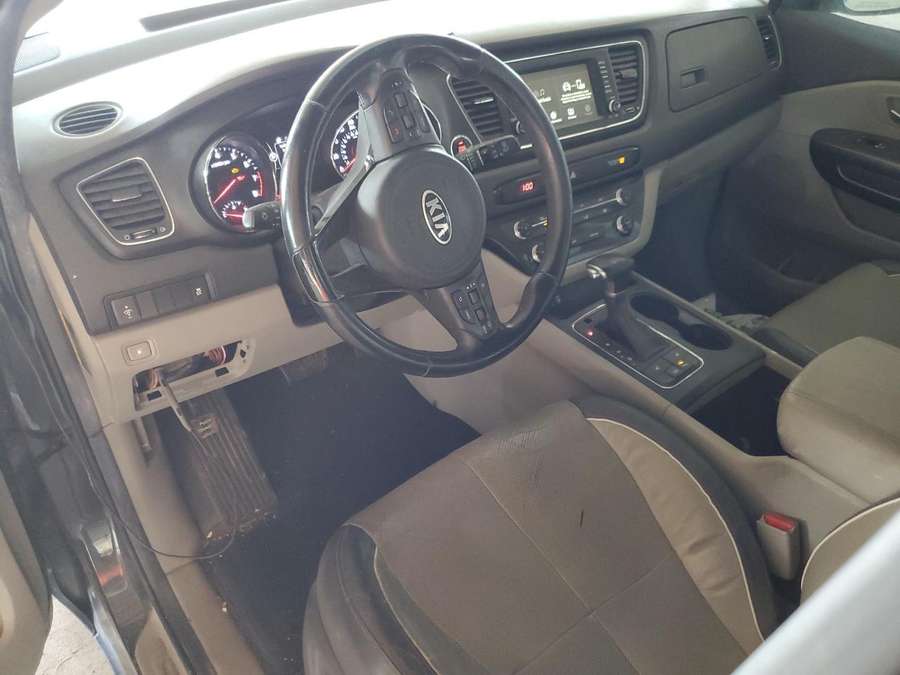 2017 KIA SEDONA