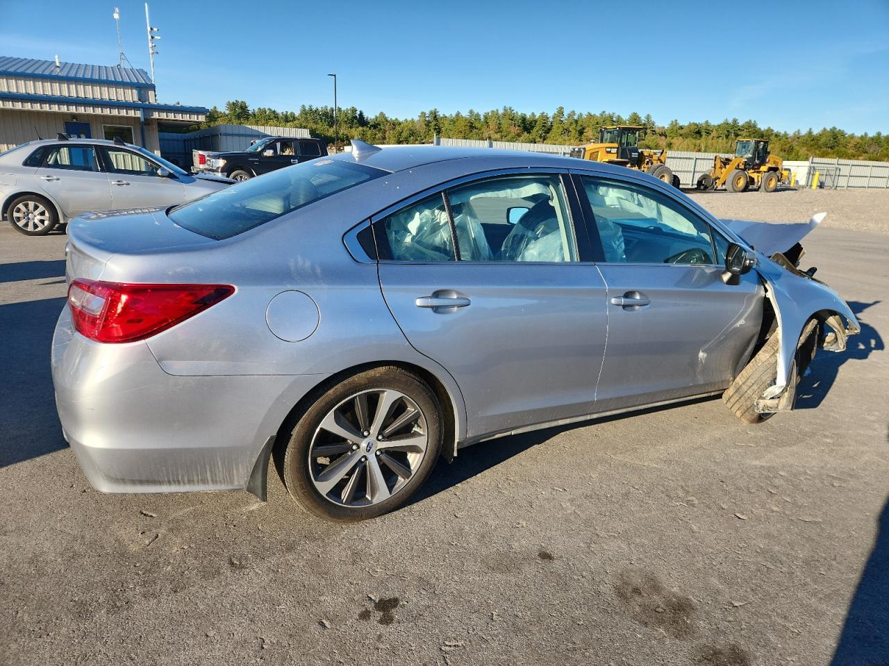 2016 SUBARU Legacy