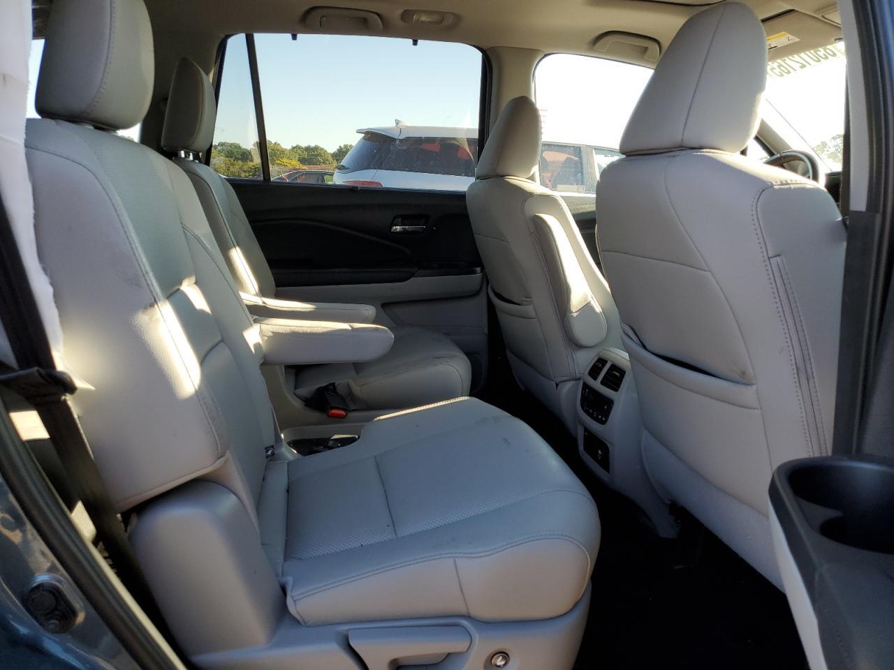 2019 HONDA PILOT