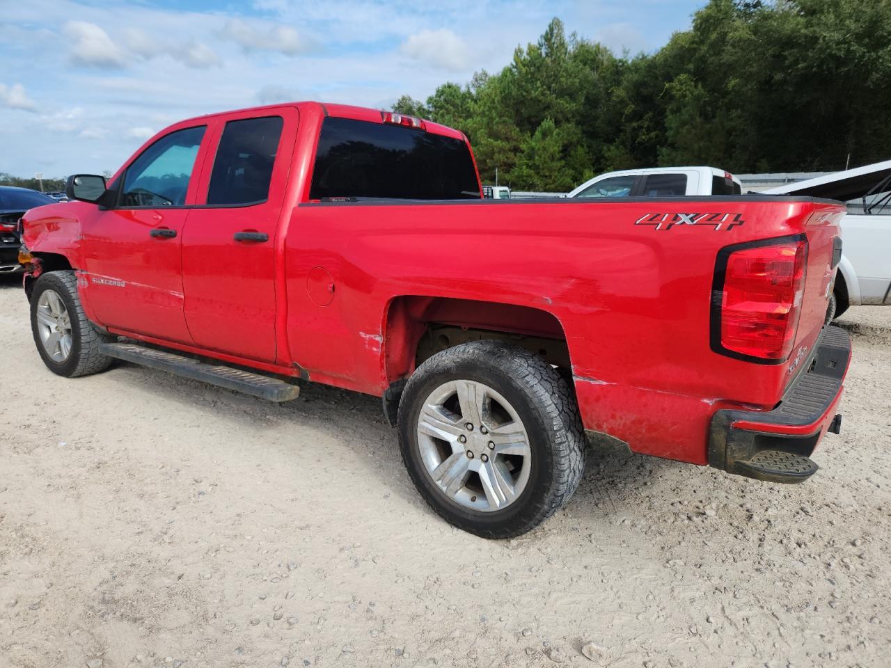2018 CHEVROLET Silverado