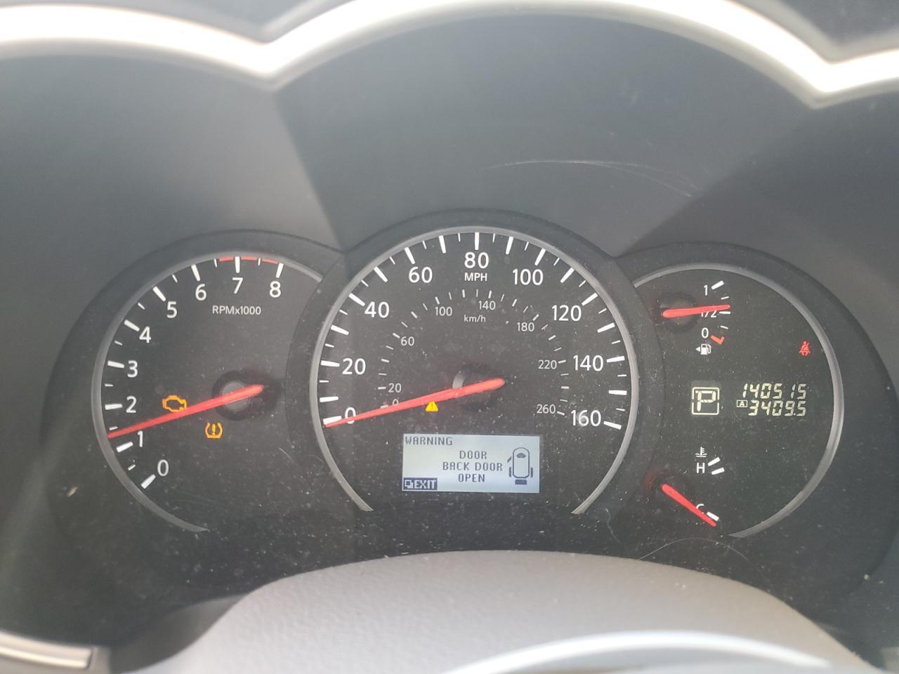2014 NISSAN Quest