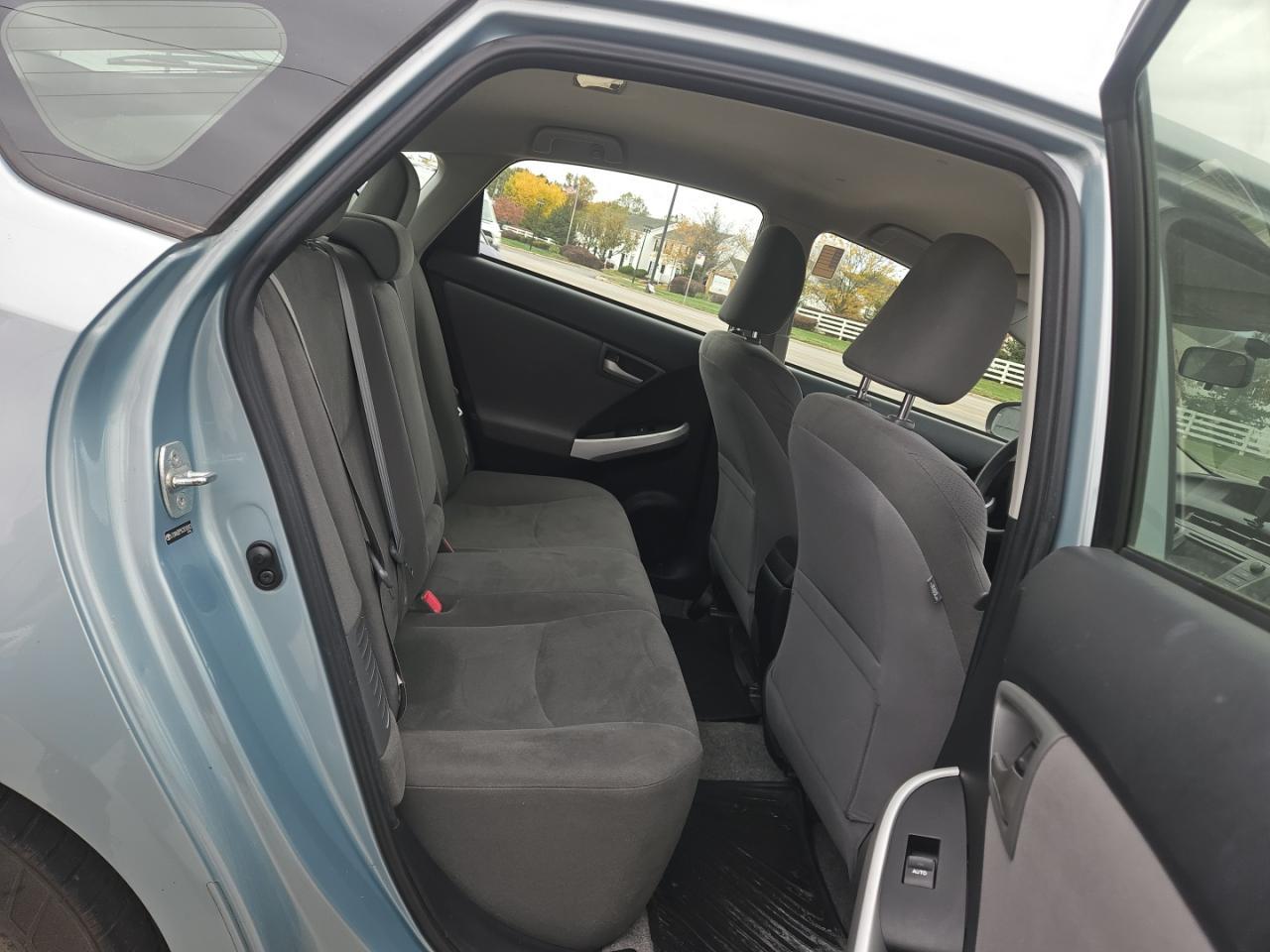 2012 TOYOTA Prius Plug-In