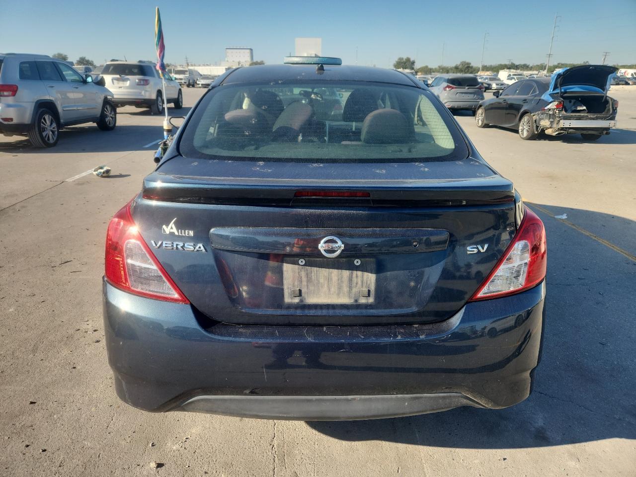 2017 NISSAN VERSA