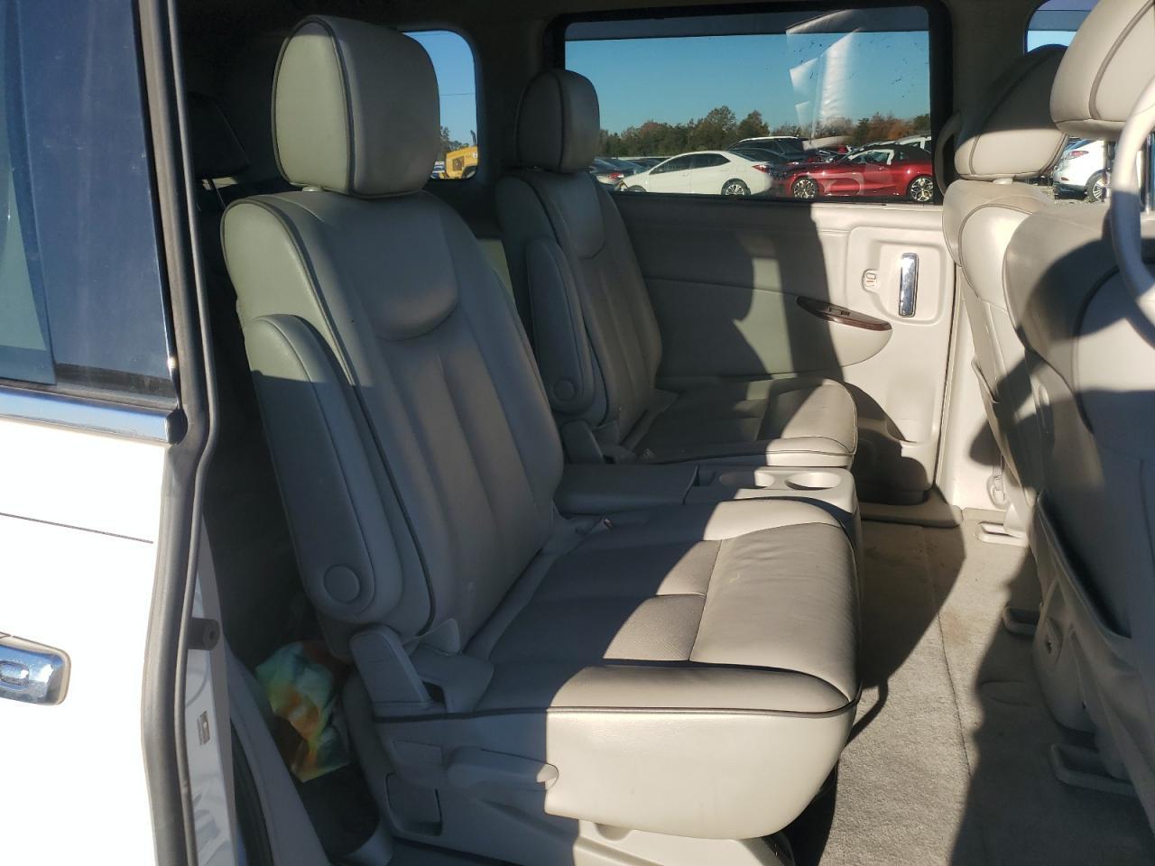 2011 NISSAN Quest