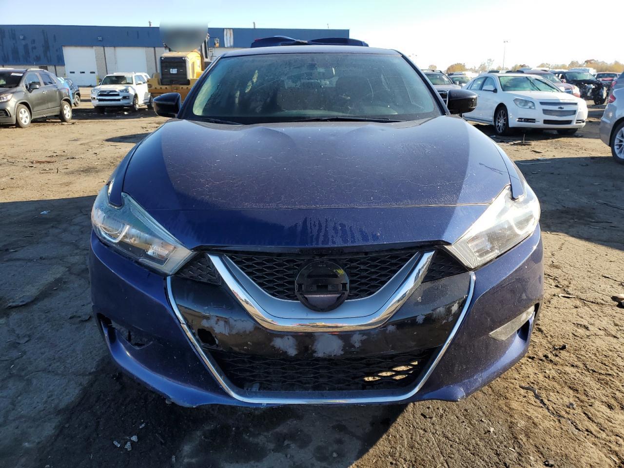 2017 NISSAN Maxima