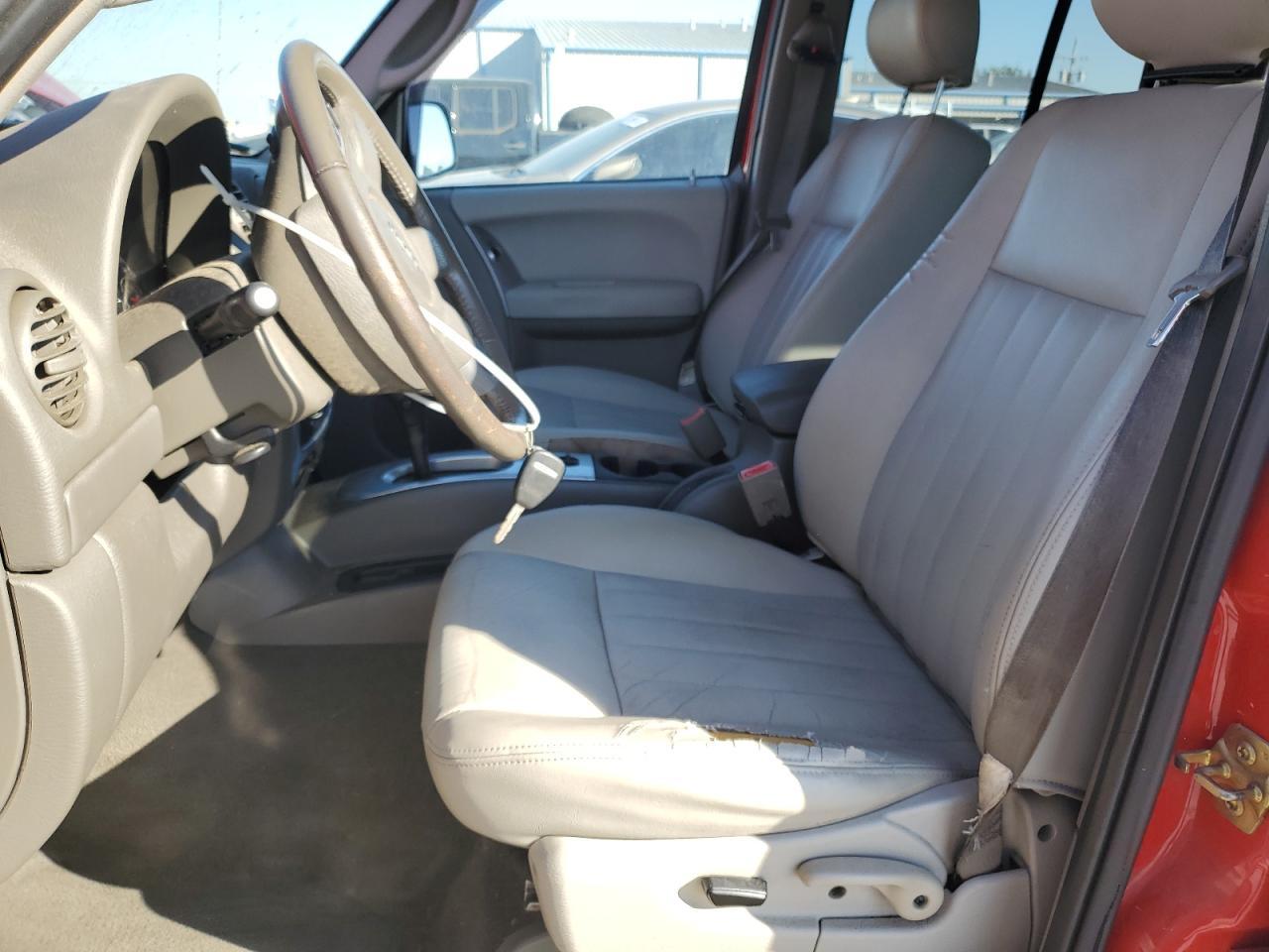 2005 JEEP Liberty