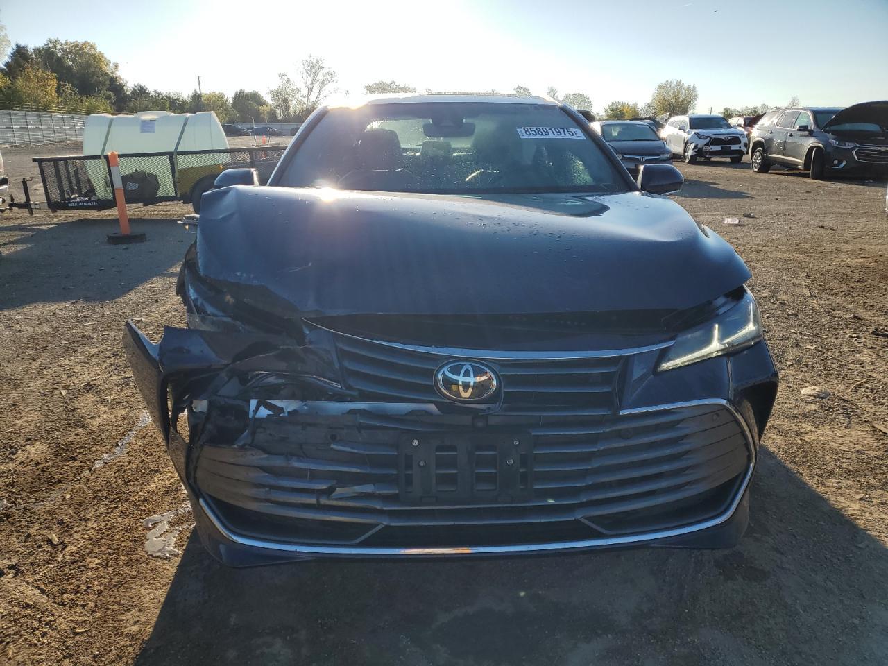 2019 TOYOTA Avalon