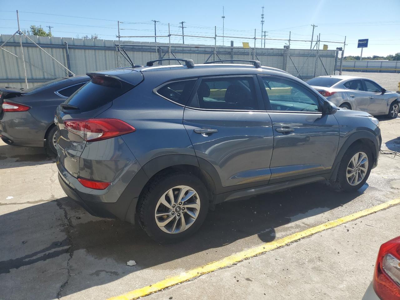 2016 HYUNDAI TUCSON