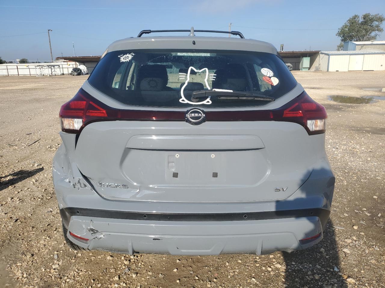 2023 NISSAN KICKS