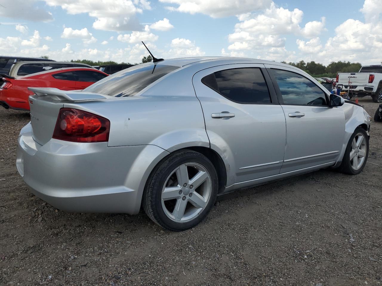 2011 DODGE Avenger