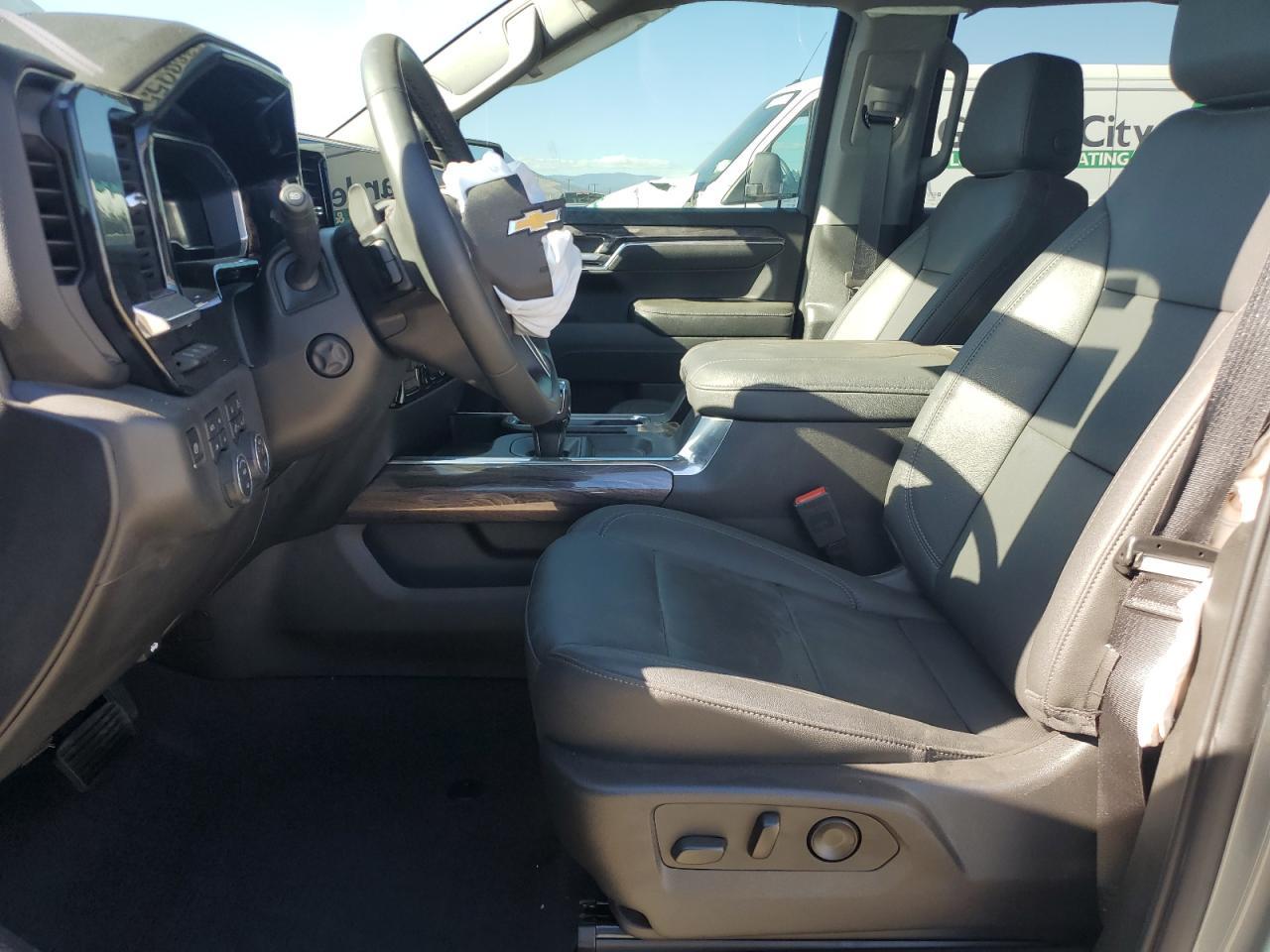 2023 CHEVROLET Silverado