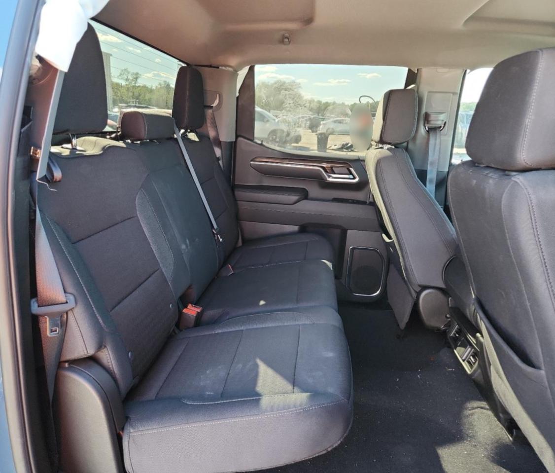 2024 CHEVROLET Silverado