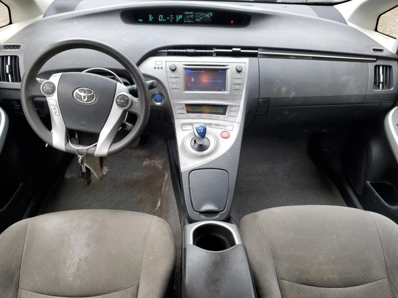 2015 TOYOTA PRIUS