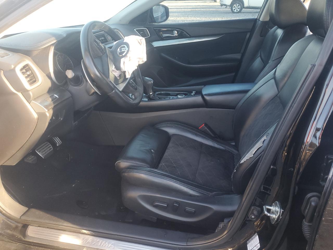 2016 NISSAN Maxima