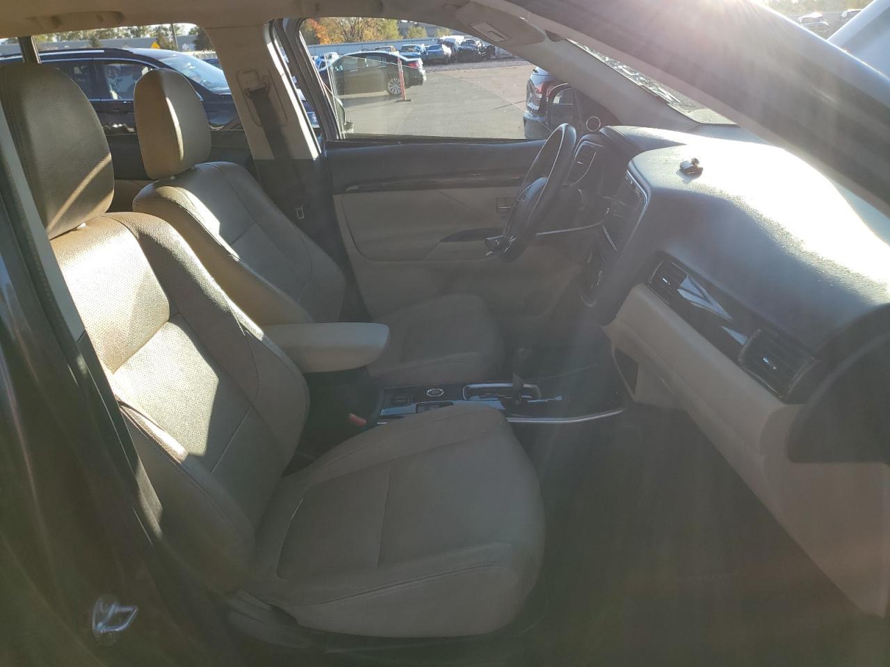 2017 MITSUBISHI outlander