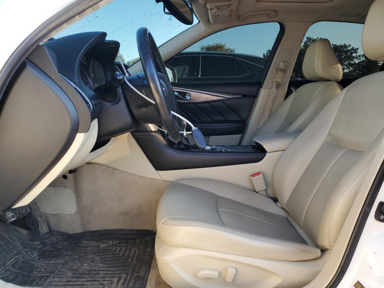 2015 INFINITI Q50