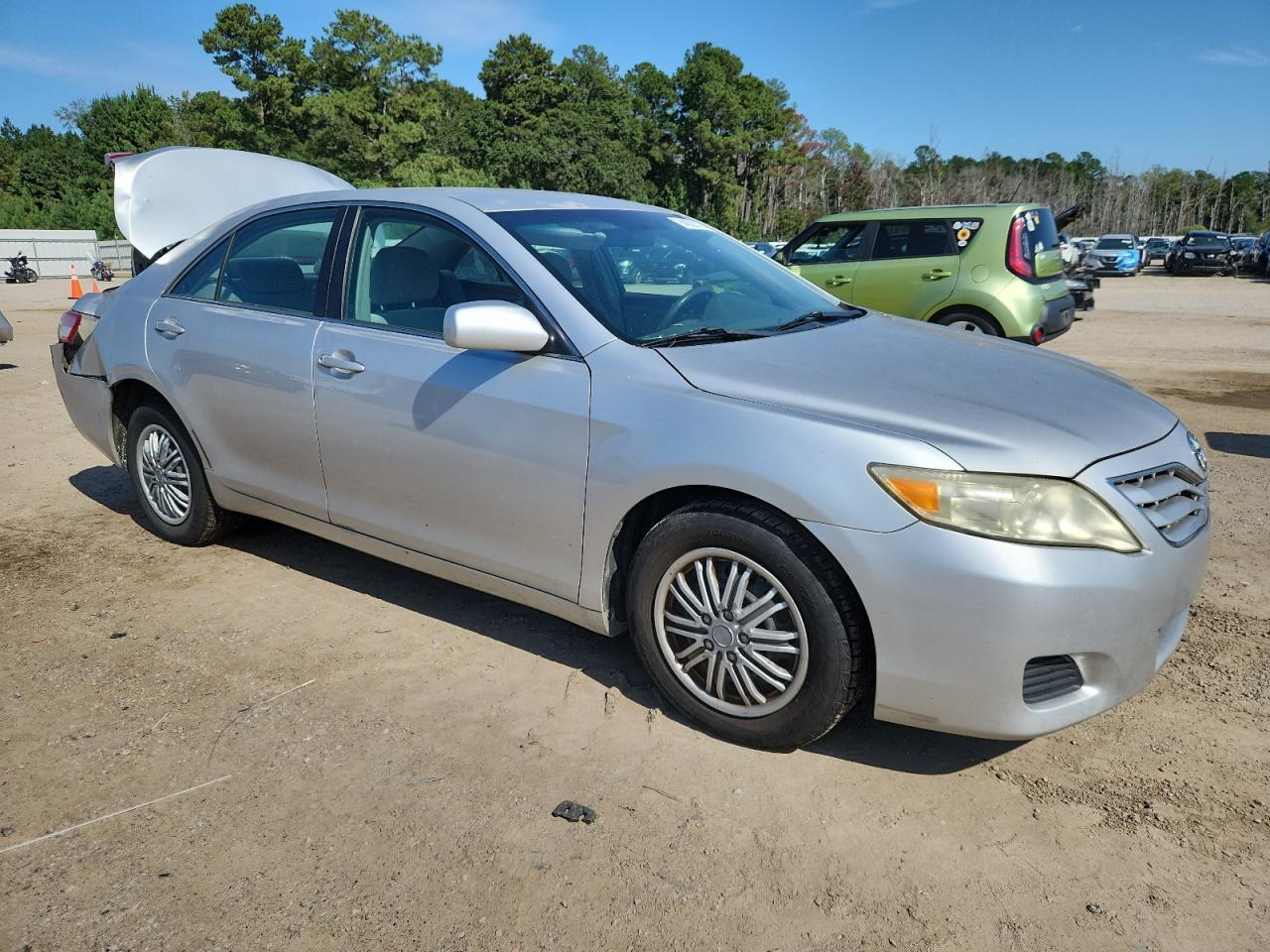 2011 TOYOTA CAMRY