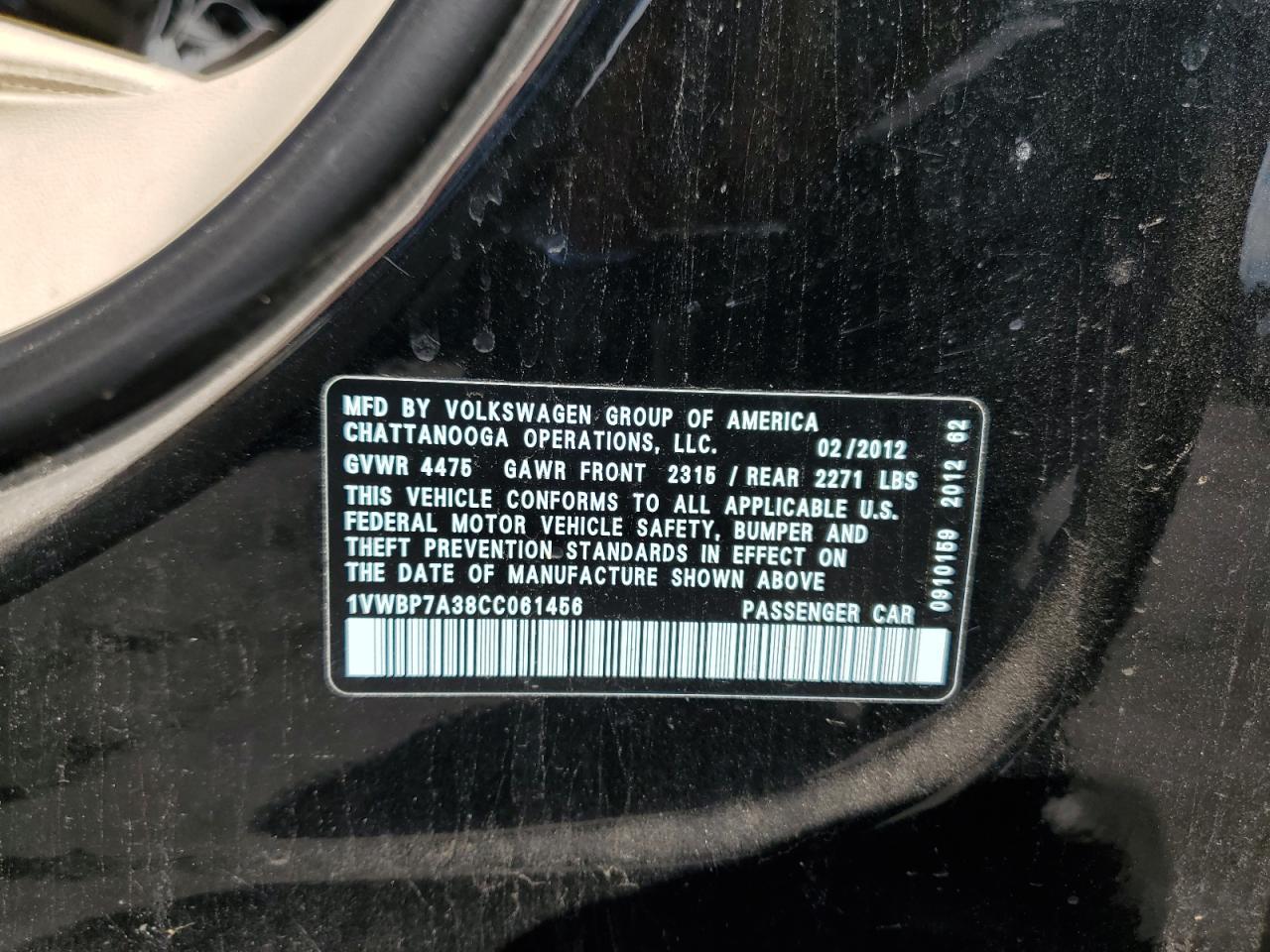 2012 VOLKSWAGEN Passat