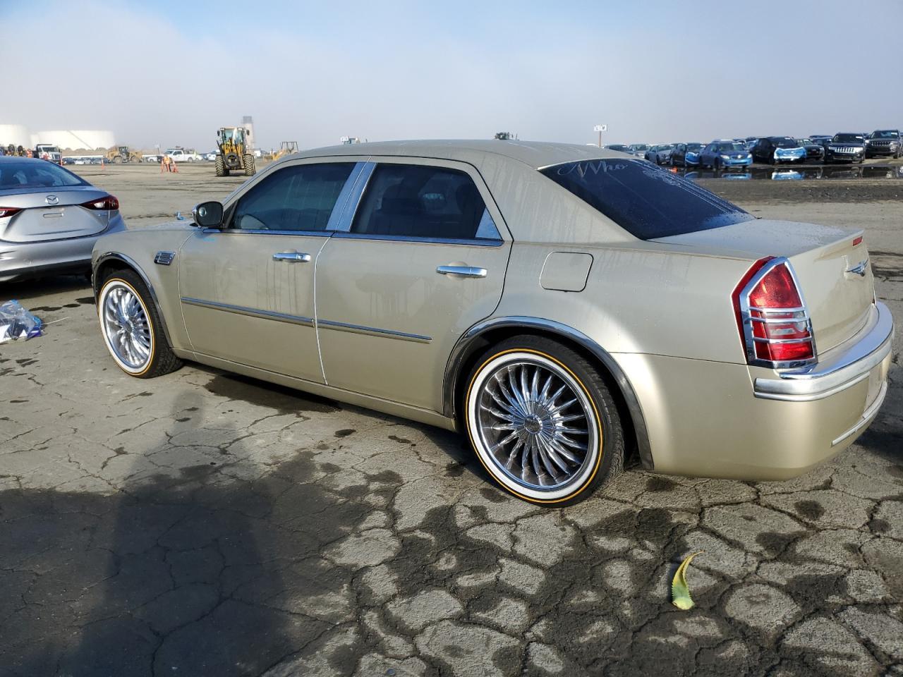 2010 CHRYSLER 300