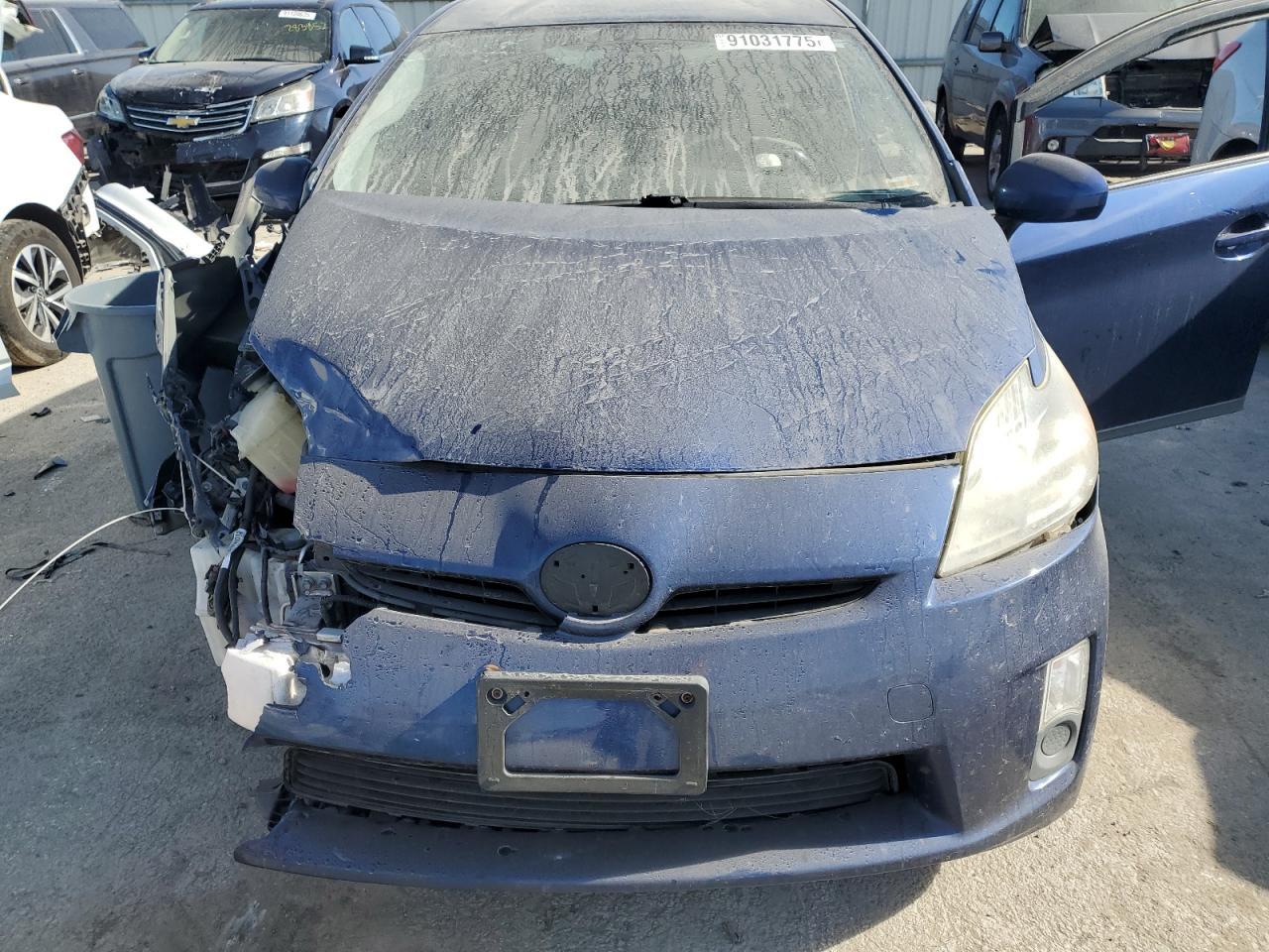 2011 TOYOTA PRIUS