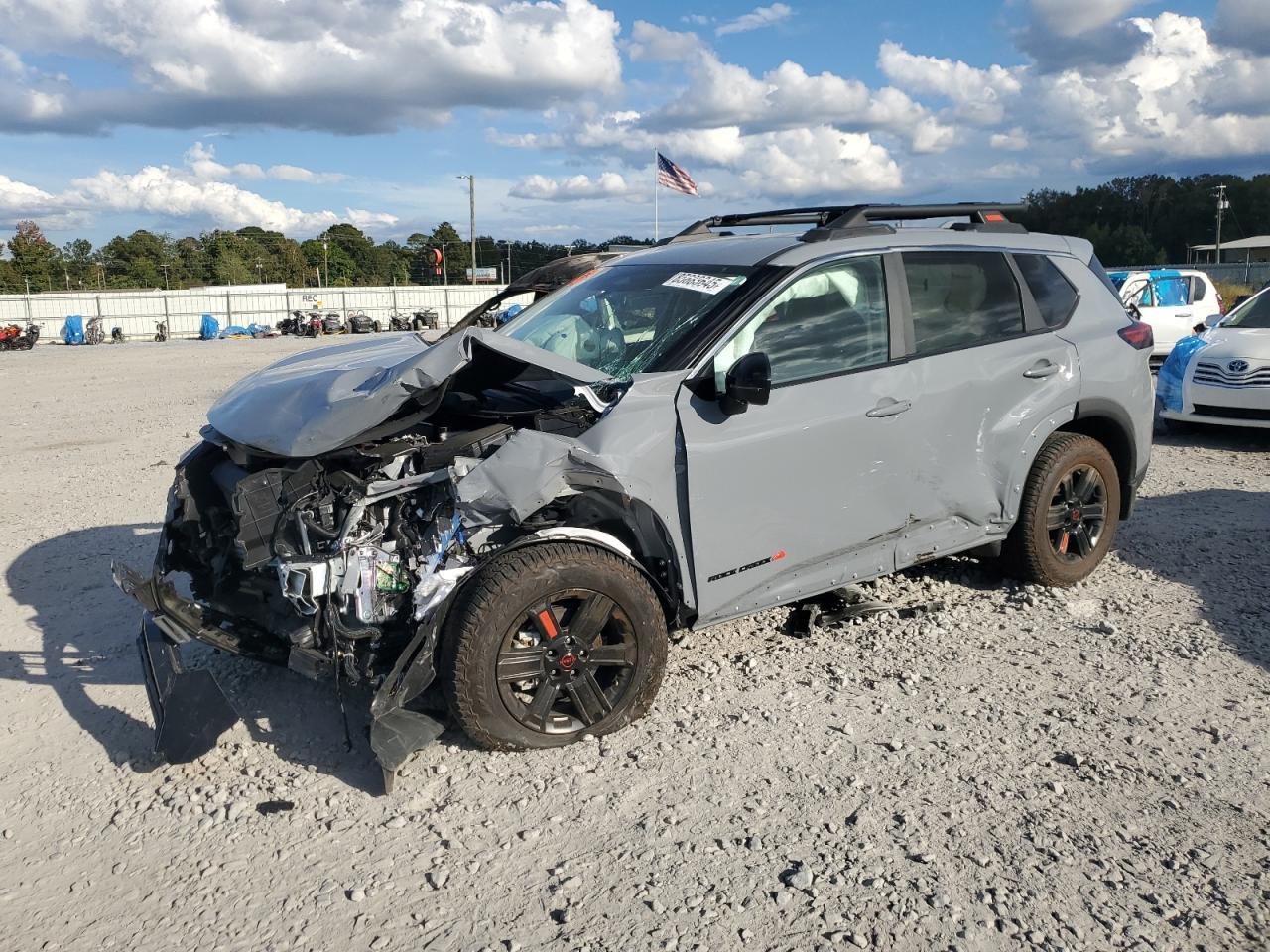 2025 NISSAN ROGUE