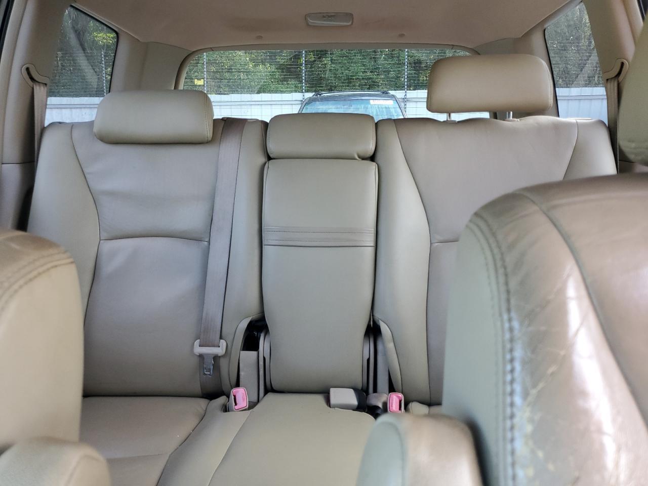 2005 TOYOTA HIGHLANDER